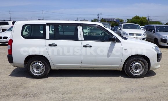 Tenga Tsaru Toyota Probox Chena Mota in Beitbridge in Matabeleland South Tenga Tsaru Toyota Probox Chena Mota in Beitbridge in Matabeleland South