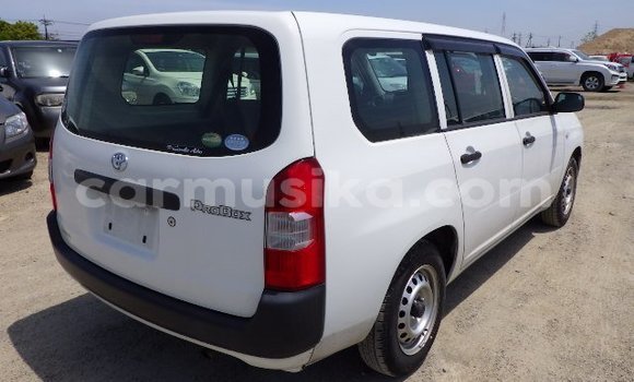 Tenga Tsaru Toyota Probox Chena Mota in Beitbridge in Matabeleland South Tenga Tsaru Toyota Probox Chena Mota in Beitbridge in Matabeleland South