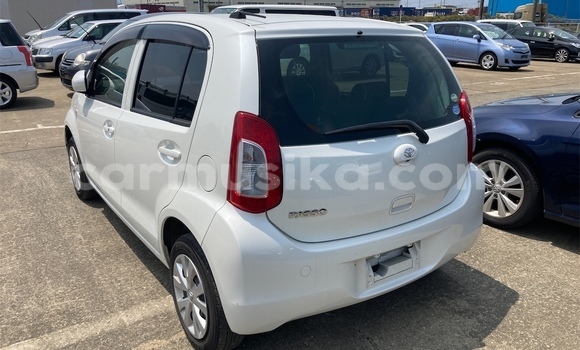 Buy Used Toyota Passo White Car in Beitbridge in Matabeleland South Buy Used Toyota Passo White Car in Beitbridge in Matabeleland South
