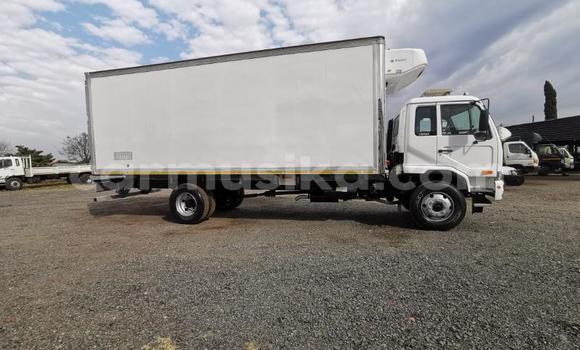 Buy Used Nissan UD White Truck in Beitbridge in Matabeleland South Buy Used Nissan UD White Truck in Beitbridge in Matabeleland South