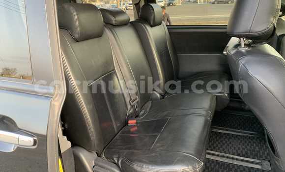 Acheter Occasion Voiture Toyota Noah Noir à Beitbridge, Matabeleland South Acheter Occasion Voiture Toyota Noah Noir à Beitbridge, Matabeleland South