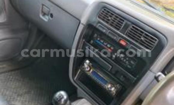 Acheter Occasion Voiture Nissan Hardbody Blanc à Beitbridge, Matabeleland South Acheter Occasion Voiture Nissan Hardbody Blanc à Beitbridge, Matabeleland South