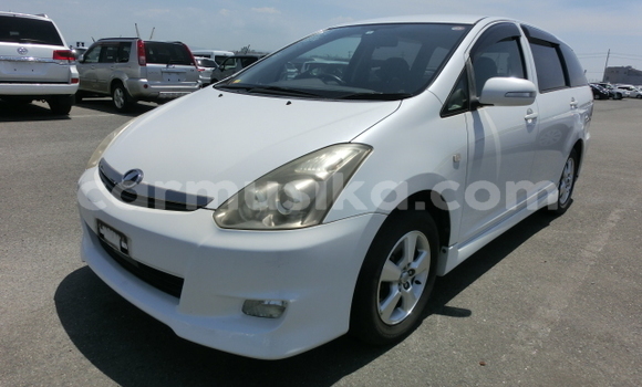 Nunua Ilio tumika Toyota Wish Nyeupe Gari ndani ya Beitbridge nchini Matabeleland Kusini Nunua Ilio tumika Toyota Wish Nyeupe Gari ndani ya Beitbridge nchini Matabeleland Kusini