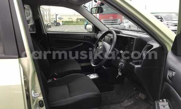 Buy Used Toyota Probox Green Car in Beitbridge in Matabeleland South Buy Used Toyota Probox Green Car in Beitbridge in Matabeleland South