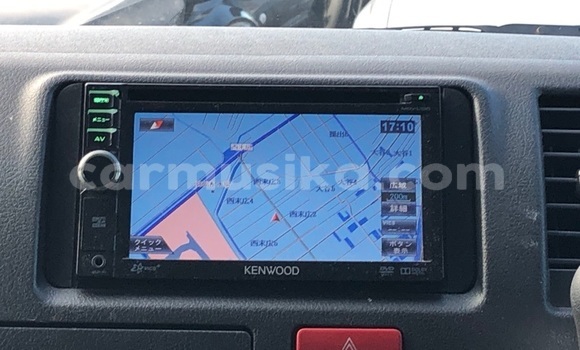 Buy Used Toyota Hiace Silver Car in Beitbridge in Matabeleland South Buy Used Toyota Hiace Silver Car in Beitbridge in Matabeleland South