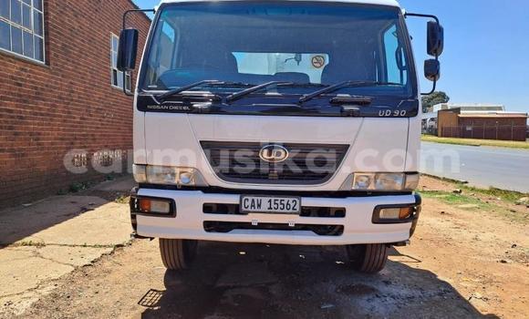 Acheter Occasion Utilitaire Nissan UD Blanc à Beitbridge, Matabeleland South Acheter Occasion Utilitaire Nissan UD Blanc à Beitbridge, Matabeleland South
