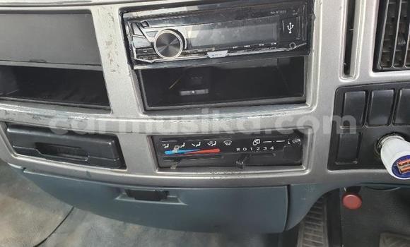 Acheter Occasion Utilitaire Nissan UD Blanc à Beitbridge, Matabeleland South Acheter Occasion Utilitaire Nissan UD Blanc à Beitbridge, Matabeleland South