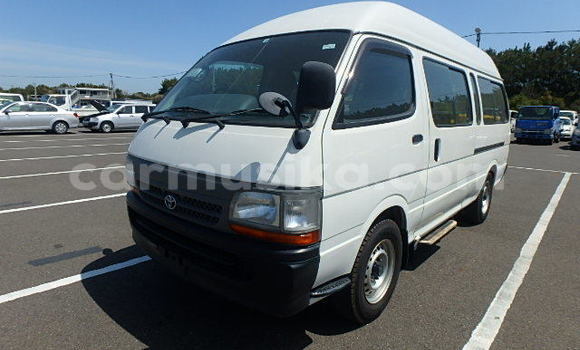 Tenga Tsaru Toyota Hiace Chena Mota in Beitbridge in Matabeleland South