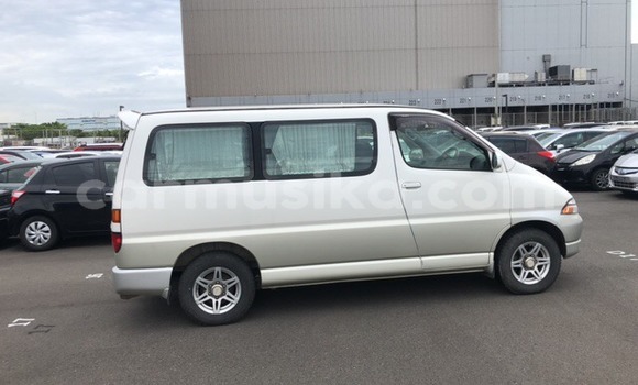 Buy Used Toyota Granvia Other Car in Beitbridge in Matabeleland South Buy Used Toyota Granvia Other Car in Beitbridge in Matabeleland South