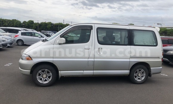 Buy Used Toyota Granvia Other Car in Beitbridge in Matabeleland South Buy Used Toyota Granvia Other Car in Beitbridge in Matabeleland South