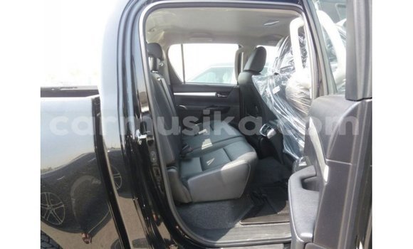 Buy Import Toyota Hilux Black Car in Import - Dubai in Harare Buy Import Toyota Hilux Black Car in Import - Dubai in Harare