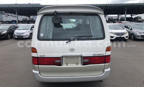 Buy Used Toyota Granvia Other Car in Beitbridge in Matabeleland South Buy Used Toyota Granvia Other Car in Beitbridge in Matabeleland South