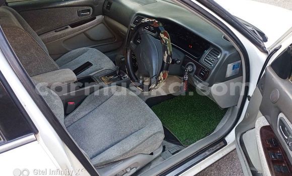 Acheter Occasion Voiture Toyota Cresta Blanc à Belvédère, Harare Acheter Occasion Voiture Toyota Cresta Blanc à Belvédère, Harare