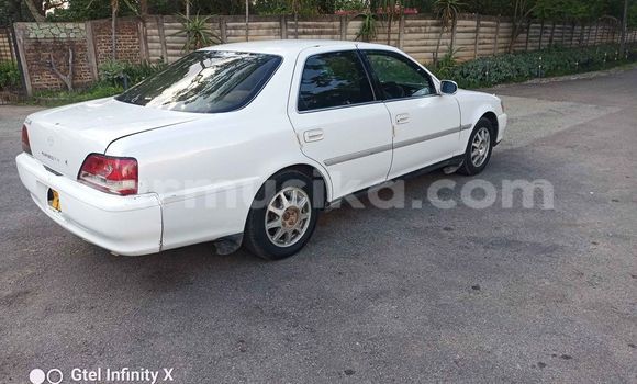 Acheter Occasion Voiture Toyota Cresta Blanc à Belvédère, Harare Acheter Occasion Voiture Toyota Cresta Blanc à Belvédère, Harare
