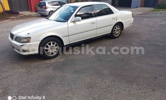 Acheter Occasion Voiture Toyota Cresta Blanc à Belvédère, Harare Acheter Occasion Voiture Toyota Cresta Blanc à Belvédère, Harare
