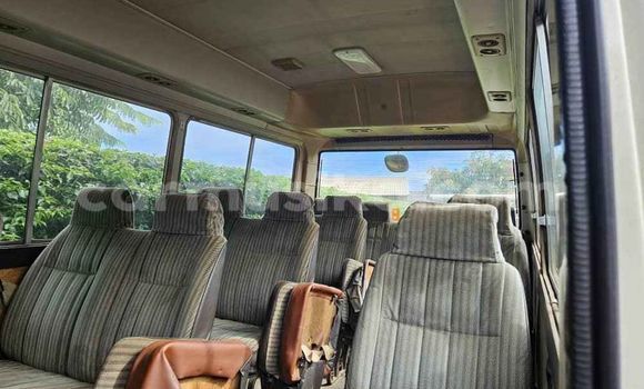 Acheter Occasion Voiture MINI Cabrio Blanc à Bulawayo, Bulawayo Acheter Occasion Voiture MINI Cabrio Blanc à Bulawayo, Bulawayo