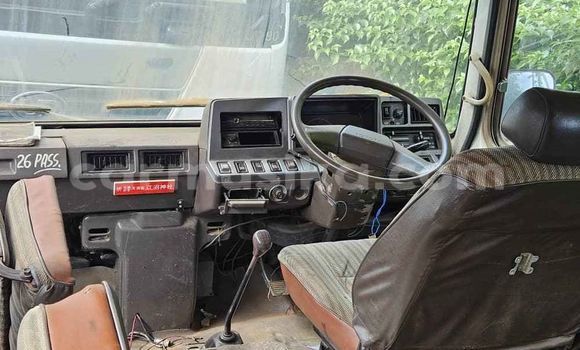 Acheter Occasion Voiture MINI Cabrio Blanc à Bulawayo, Bulawayo Acheter Occasion Voiture MINI Cabrio Blanc à Bulawayo, Bulawayo