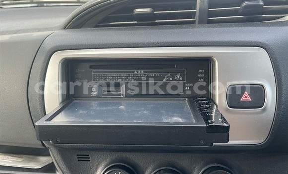 Buy Used Toyota Vitz Black Car in Beitbridge in Matabeleland South Buy Used Toyota Vitz Black Car in Beitbridge in Matabeleland South