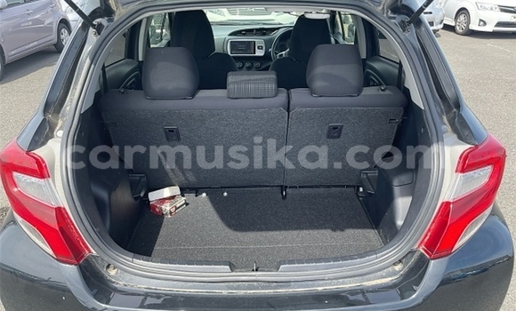 Buy Used Toyota Vitz Black Car in Beitbridge in Matabeleland South Buy Used Toyota Vitz Black Car in Beitbridge in Matabeleland South