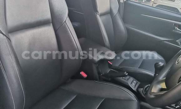 Nunua Ilio tumika Toyota Fortuner Nyeupe Gari ndani ya Beitbridge nchini Matabeleland Kusini Nunua Ilio tumika Toyota Fortuner Nyeupe Gari ndani ya Beitbridge nchini Matabeleland Kusini