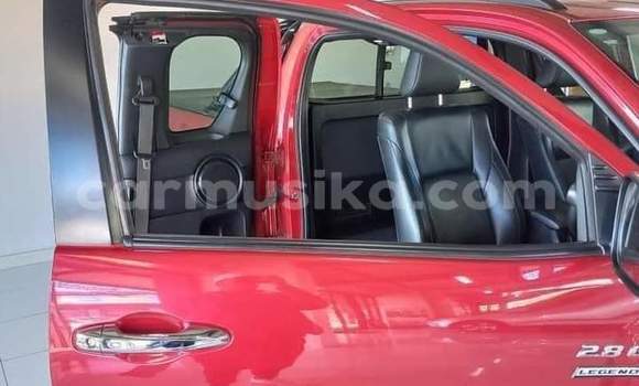 Nunua Ilio tumika Toyota Hilux Nyekundu Gari ndani ya Beitbridge nchini Matabeleland Kusini Nunua Ilio tumika Toyota Hilux Nyekundu Gari ndani ya Beitbridge nchini Matabeleland Kusini