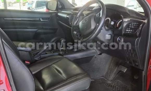 Nunua Ilio tumika Toyota Hilux Nyekundu Gari ndani ya Beitbridge nchini Matabeleland Kusini Nunua Ilio tumika Toyota Hilux Nyekundu Gari ndani ya Beitbridge nchini Matabeleland Kusini