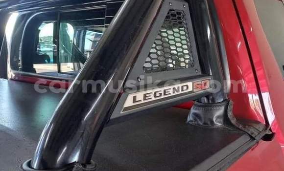 Nunua Ilio tumika Toyota Hilux Nyekundu Gari ndani ya Beitbridge nchini Matabeleland Kusini Nunua Ilio tumika Toyota Hilux Nyekundu Gari ndani ya Beitbridge nchini Matabeleland Kusini