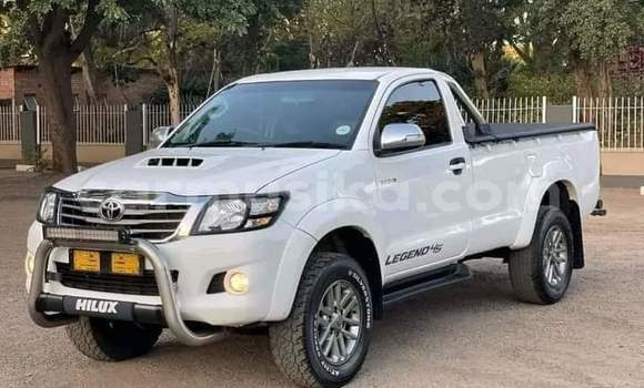 Nunua Ilio tumika Toyota Hilux Nyeupe Gari ndani ya Beitbridge nchini Matabeleland Kusini Nunua Ilio tumika Toyota Hilux Nyeupe Gari ndani ya Beitbridge nchini Matabeleland Kusini