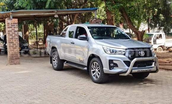 Nunua Ilio tumika Toyota Hilux Fedha Gari ndani ya Beitbridge nchini Matabeleland Kusini Nunua Ilio tumika Toyota Hilux Fedha Gari ndani ya Beitbridge nchini Matabeleland Kusini