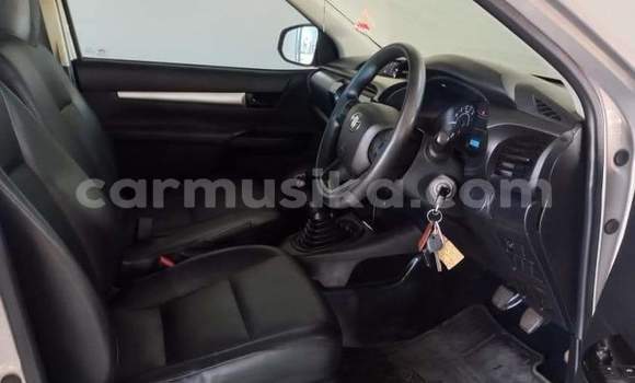 Nunua Ilio tumika Toyota Hilux Nyingine Gari ndani ya Beitbridge nchini Matabeleland Kusini Nunua Ilio tumika Toyota Hilux Nyingine Gari ndani ya Beitbridge nchini Matabeleland Kusini