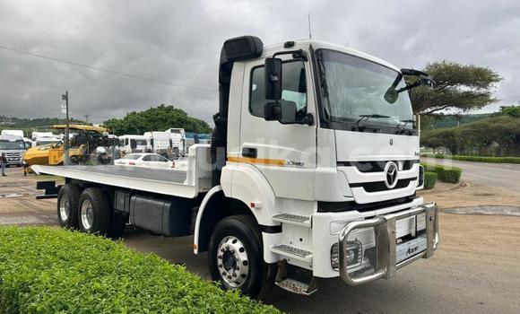 Medium with watermark mercedes benz truck harare harare 34539
