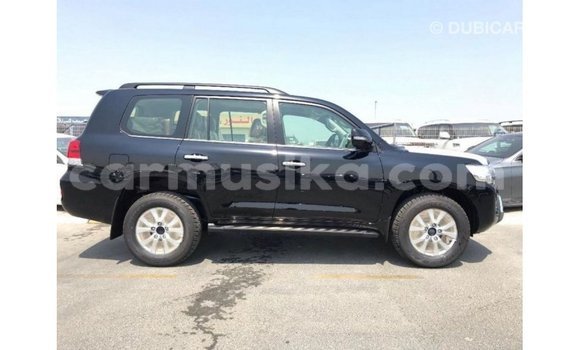 Tenga Imported Toyota Land Cruiser Nhema Mota in Import - Dubai in Harare Tenga Imported Toyota Land Cruiser Nhema Mota in Import - Dubai in Harare