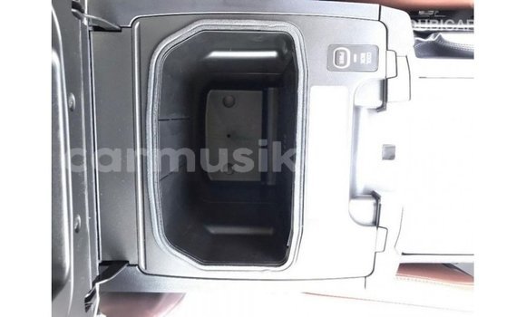 Tenga Imported Toyota Land Cruiser Nhema Mota in Import - Dubai in Harare Tenga Imported Toyota Land Cruiser Nhema Mota in Import - Dubai in Harare