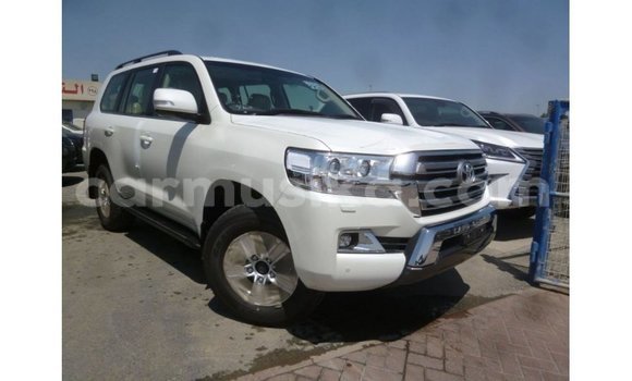 Buy Import Toyota Land Cruiser White Car in Import - Dubai in Harare Buy Import Toyota Land Cruiser White Car in Import - Dubai in Harare
