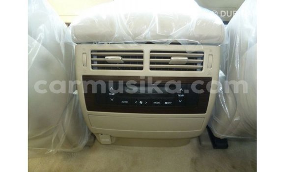 Buy Import Toyota Land Cruiser White Car in Import - Dubai in Harare Buy Import Toyota Land Cruiser White Car in Import - Dubai in Harare