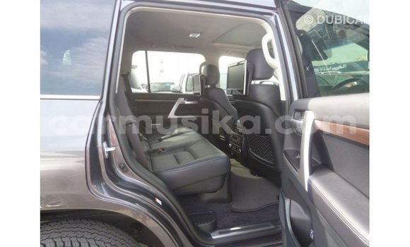 Nunua Imported Toyota Land Cruiser Nyingine Gari ndani ya Import - Dubai nchini Harare Nunua Imported Toyota Land Cruiser Nyingine Gari ndani ya Import - Dubai nchini Harare