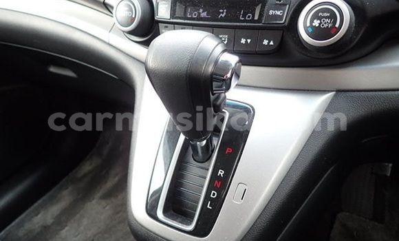 Nunua Ilio tumika Honda CR–V Nyeusi Gari ndani ya Beitbridge nchini Matabeleland Kusini Nunua Ilio tumika Honda CR–V Nyeusi Gari ndani ya Beitbridge nchini Matabeleland Kusini