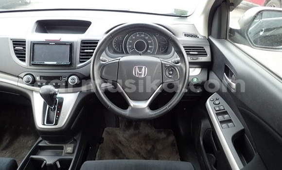 Nunua Ilio tumika Honda CR–V Nyeusi Gari ndani ya Beitbridge nchini Matabeleland Kusini Nunua Ilio tumika Honda CR–V Nyeusi Gari ndani ya Beitbridge nchini Matabeleland Kusini