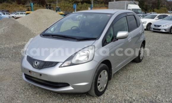 Buy Used Honda Fit Silver Car in Beitbridge in Matabeleland South Buy Used Honda Fit Silver Car in Beitbridge in Matabeleland South