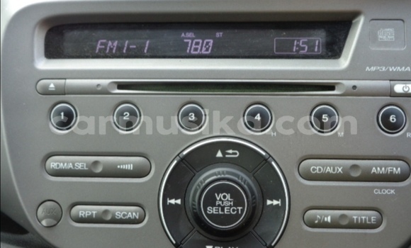 Buy Used Honda Fit Silver Car in Beitbridge in Matabeleland South Buy Used Honda Fit Silver Car in Beitbridge in Matabeleland South