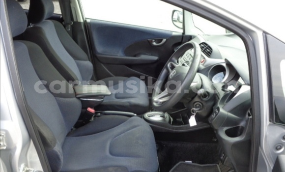 Buy Used Honda Fit Silver Car in Beitbridge in Matabeleland South Buy Used Honda Fit Silver Car in Beitbridge in Matabeleland South