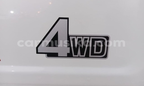 Acheter Occasion Voiture Toyota Land Cruiser Blanc à Beitbridge, Matabeleland South Acheter Occasion Voiture Toyota Land Cruiser Blanc à Beitbridge, Matabeleland South