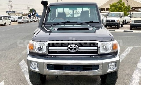 Acheter Occasion Voiture Toyota Land Cruiser Noir à Beitbridge, Matabeleland South
