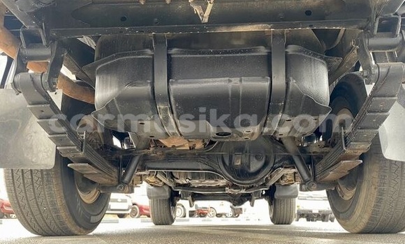 Acheter Occasion Voiture Toyota Land Cruiser Noir à Beitbridge, Matabeleland South Acheter Occasion Voiture Toyota Land Cruiser Noir à Beitbridge, Matabeleland South