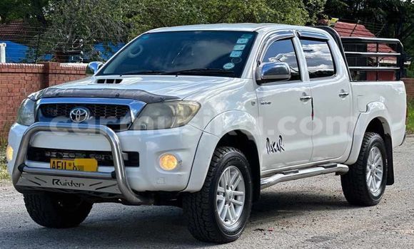 Tenga Tsaru Toyota Hilux Zvimwe Mota in Harare in Harare