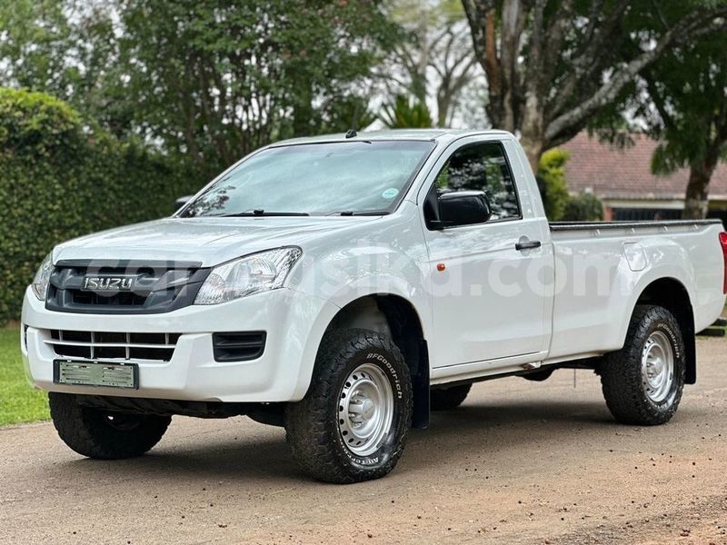 Big with watermark isuzu d max spacecab 2 dr harare harare 34635