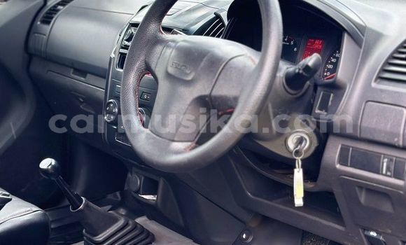 Nunua Ilio tumika Isuzu D-max Spacecab 2 dr Nyingine Gari ndani ya Harare nchini Harare Nunua Ilio tumika Isuzu D-max Spacecab 2 dr Nyingine Gari ndani ya Harare nchini Harare