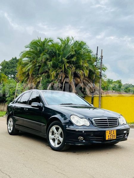 Big with watermark mercedes benz c180 coupe harare harare 34640