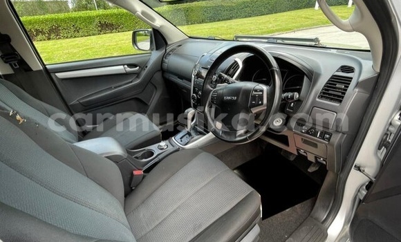 Acheter Occasion Voiture Isuzu D–MAX Gris à Beitbridge, Matabeleland South Acheter Occasion Voiture Isuzu D–MAX Gris à Beitbridge, Matabeleland South