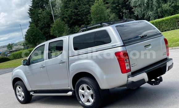 Acheter Occasion Voiture Isuzu D–MAX Gris à Beitbridge, Matabeleland South Acheter Occasion Voiture Isuzu D–MAX Gris à Beitbridge, Matabeleland South